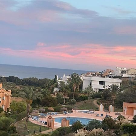 2 Bedroom Penthouse With A Private 360 Rooftop Terrace With Sea And Mountain Views Bahia de Casares Exterior photo